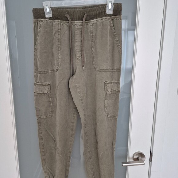 Garage Cargo Women`s Pants - Picture 7 of 7